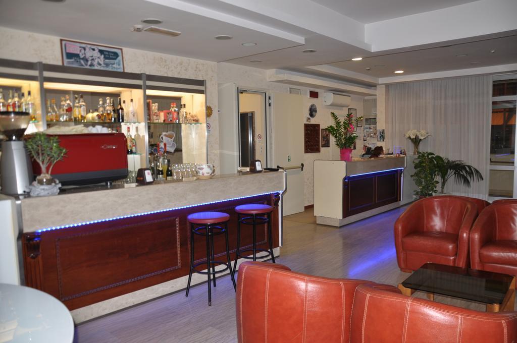 Hotel Sole Mio Rimini Eksteriør bilde