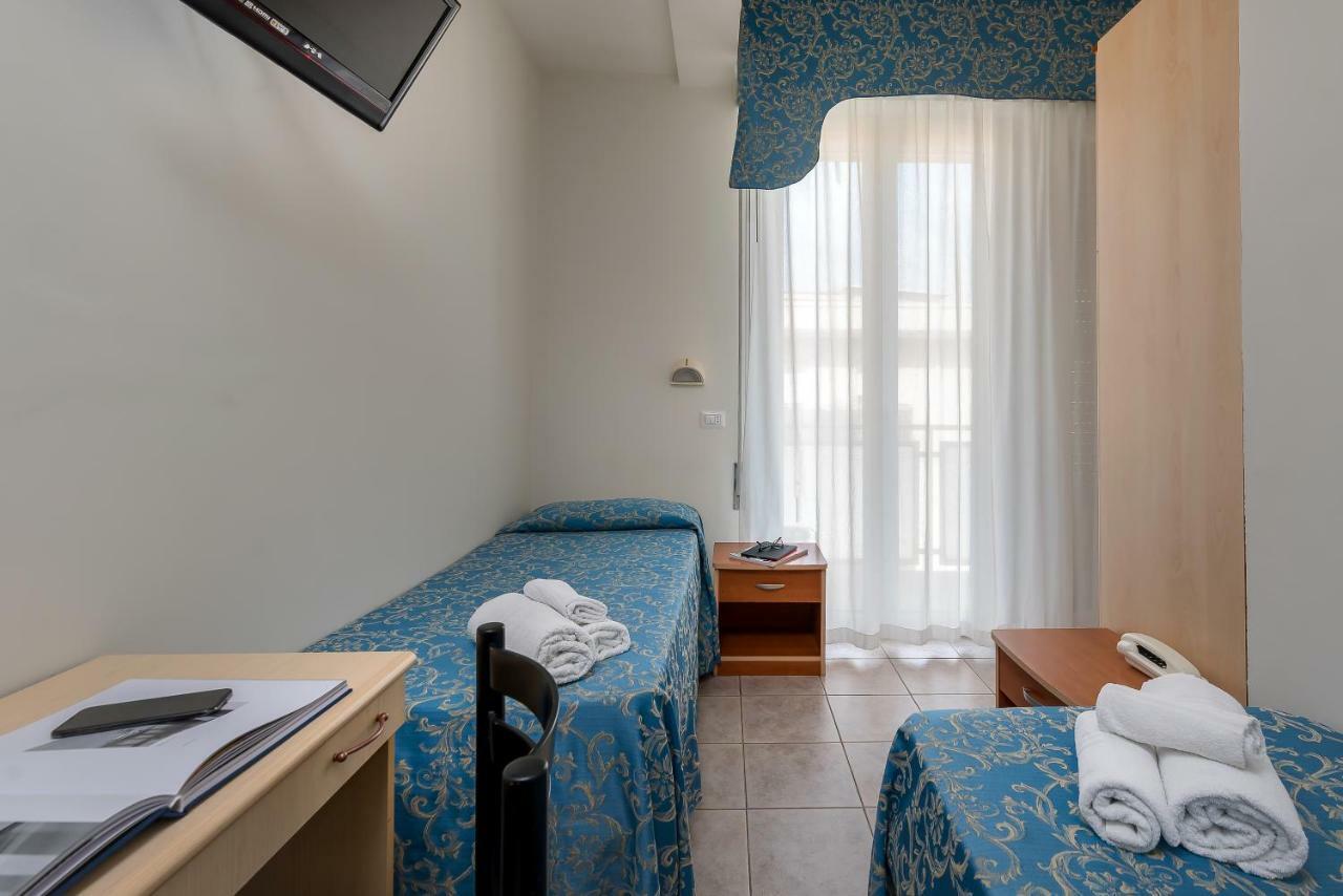 Hotel Sole Mio Rimini Eksteriør bilde
