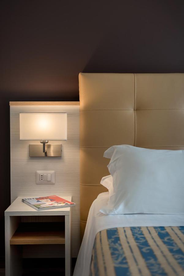 Hotel Sole Mio Rimini Eksteriør bilde